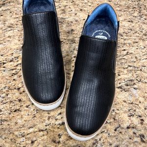 Wedge slip on sneaker